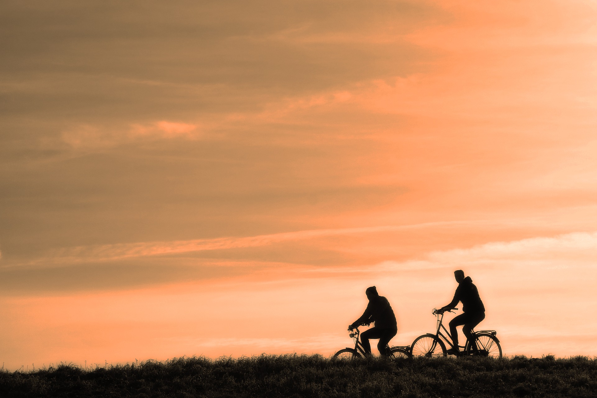 cyclist-3202481_1920